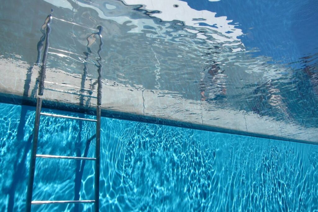 Leandro Erlich Swimming Pool installation at 21st Century Museum Kanazawa